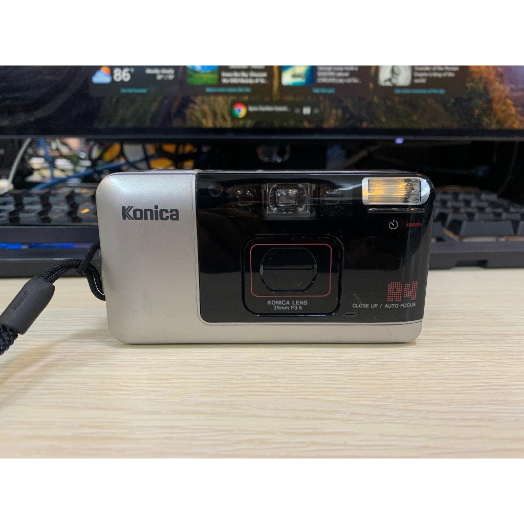Máy ảnh film PNS Konica Big Mini A4 - bigmini A4 - Hàng cũ đã qua sử dụng