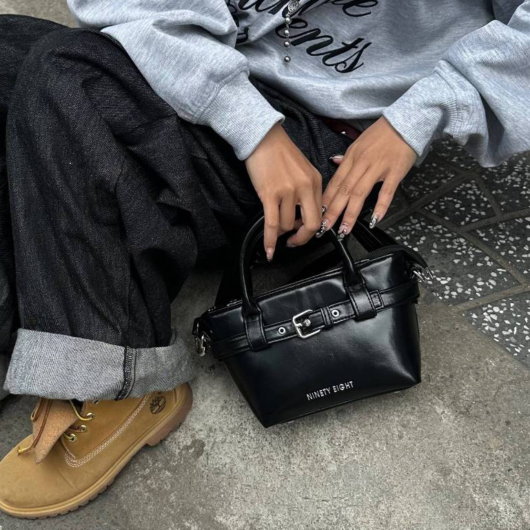 Túi Đeo Chéo Beltline 98stu Local Brand Size Mini Đựng Vừa Điện Thoại Da PU cao cấp | BigBuy360 - bigbuy360.vn