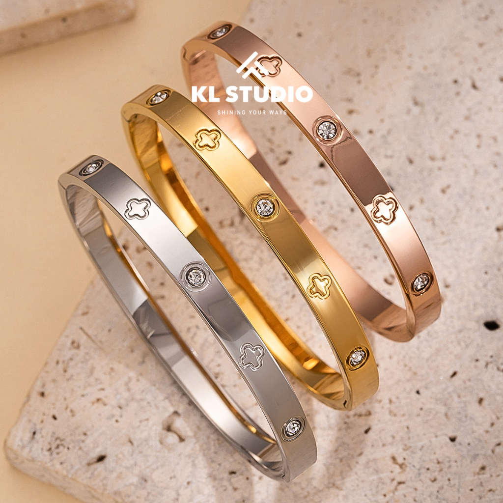 Lắc tay titan cứng KL.STUDIO đính đá 4 lá sang chảnh - B48