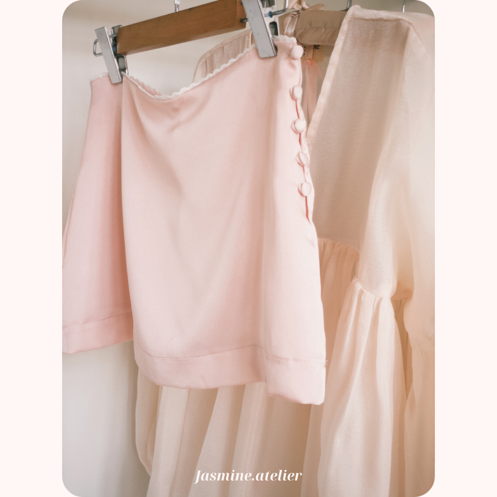 Jasmine atelier - MINI SKIRT SK01 (Chân Váy Lụa Cạp Rộng Có Lót Quần)