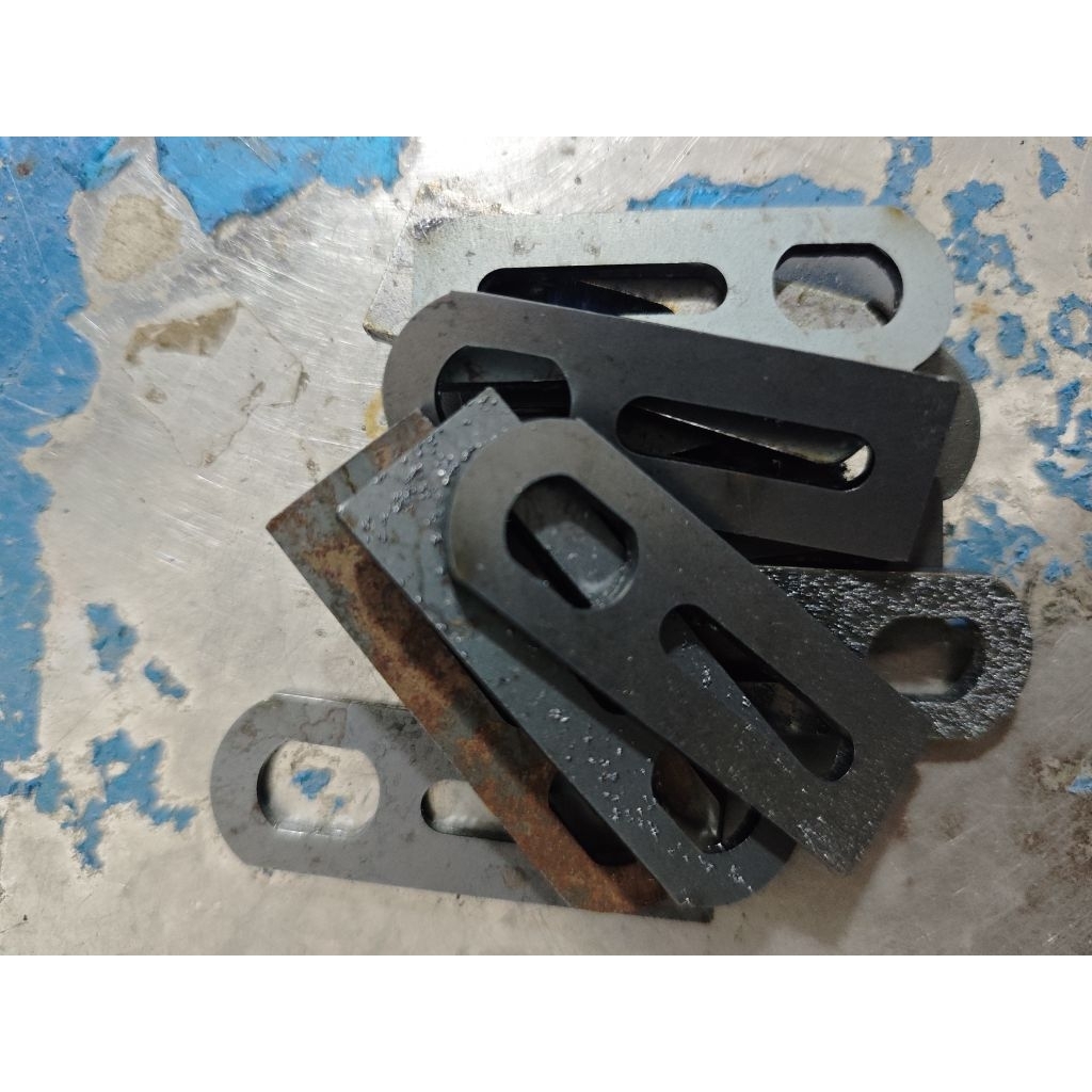 Cá bánh,  cá khóa giữ động cơ xe drift,  xe xuồng chế