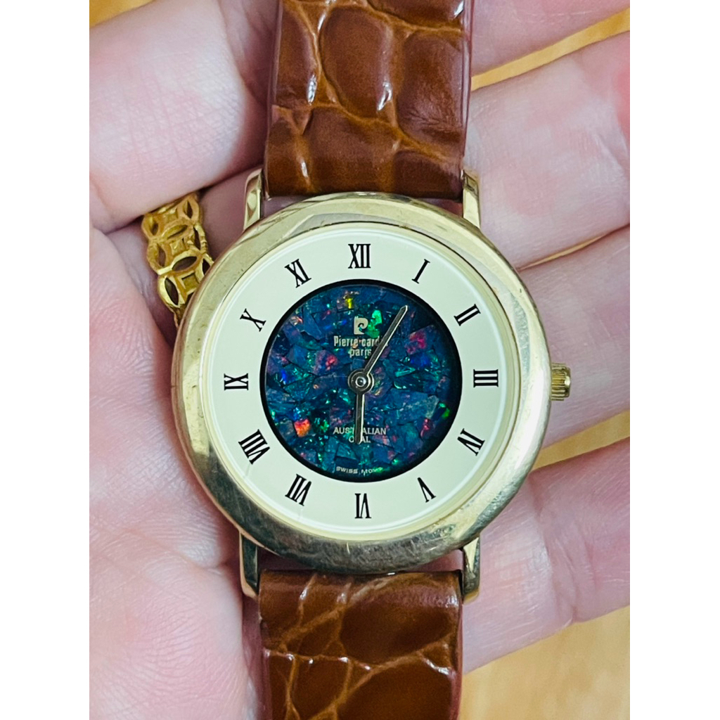 Đồng hồ hiệu Pierre Cardin Thuỵ mặt Opal siêu đẹp.