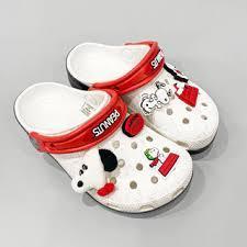 Sục Dép Cá Sấu Người Lớn Trẻ Em Unisex Nhân Vật Snoo.py Kèm Sẵn Hình Gắn Như Ảnh