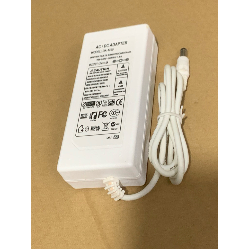 Adpater 12V 5A . cục sạc input 100-240v output 12V5A