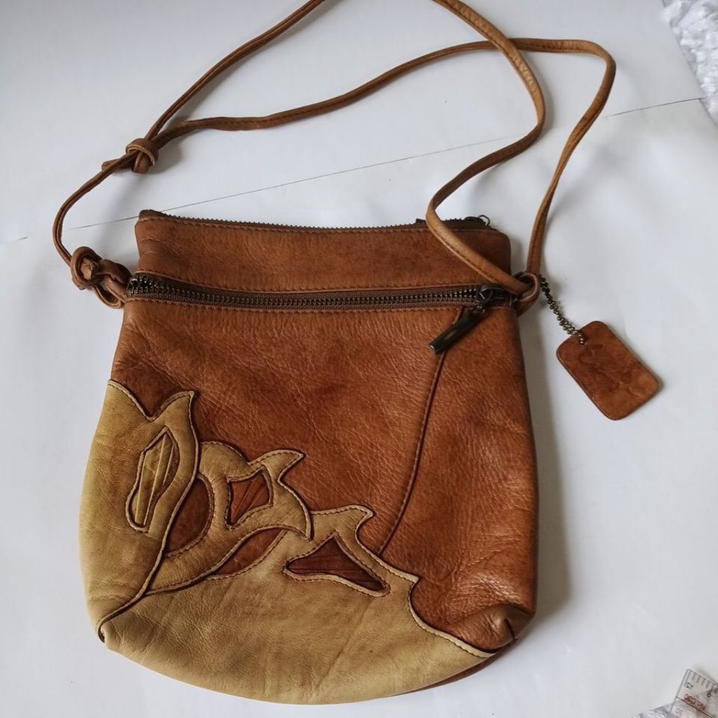 Túi Si Tuyển da thật đeo chéo 22x25  da mộc mềm cá tính