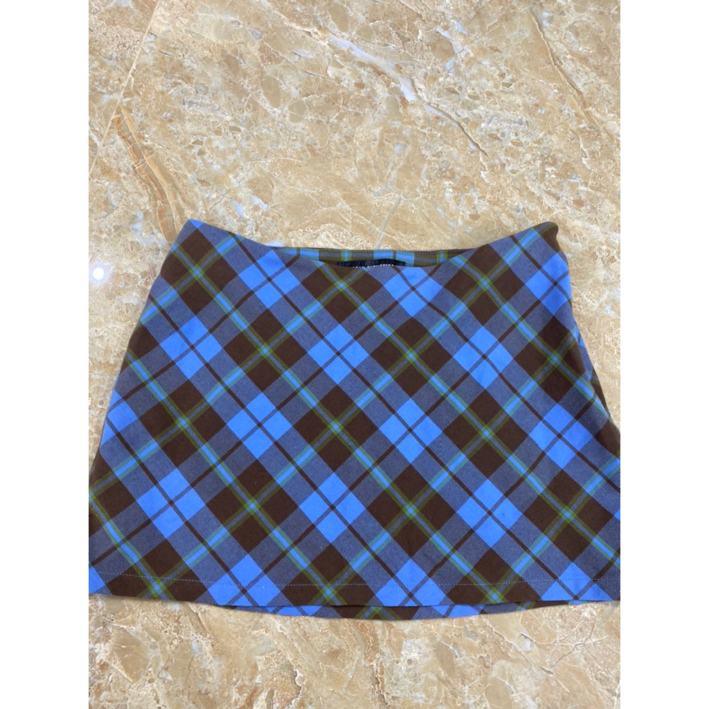 Đầm kẻ urban outfit size S