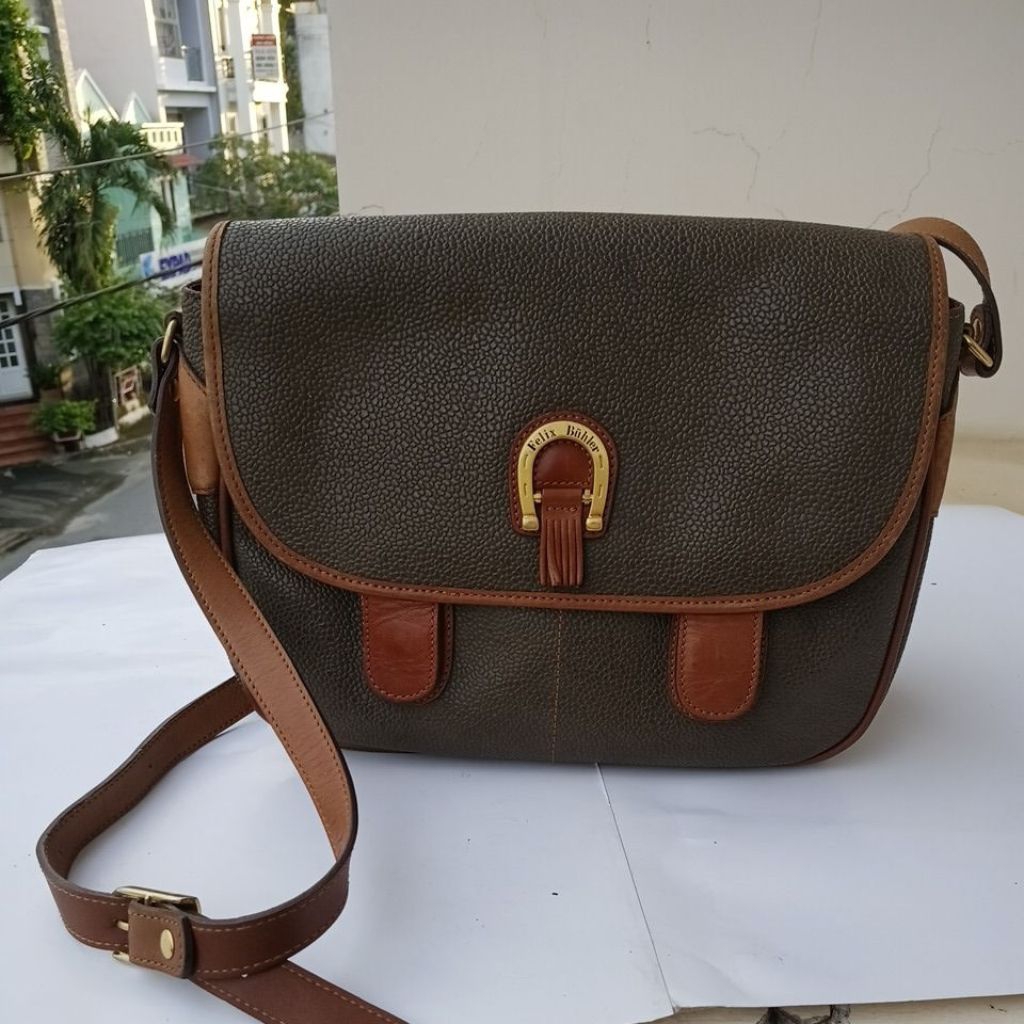 Túi Si Tuyển da thật đeo chéo 26x20 độ mới rất cao, hiệu Felix Buhler