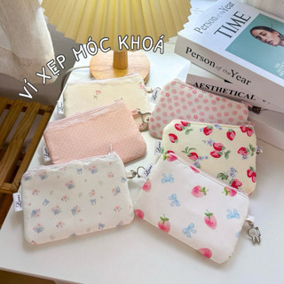 [Kèm móc khoá] Pouch/ Ví dạng xẹp màu hồng hoạ tiết hoa cute, gắn nơ đựng mỹ phẩm Our.Leoni, Bóp xẹp dành cho nữ