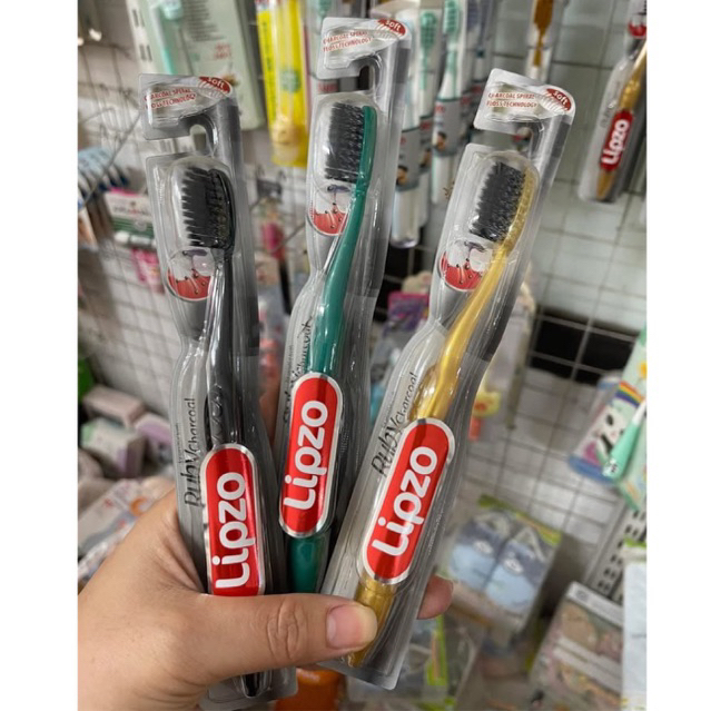 Bàn chải đánh răng Lipzo Ruby Charcoal than hoạt tính
