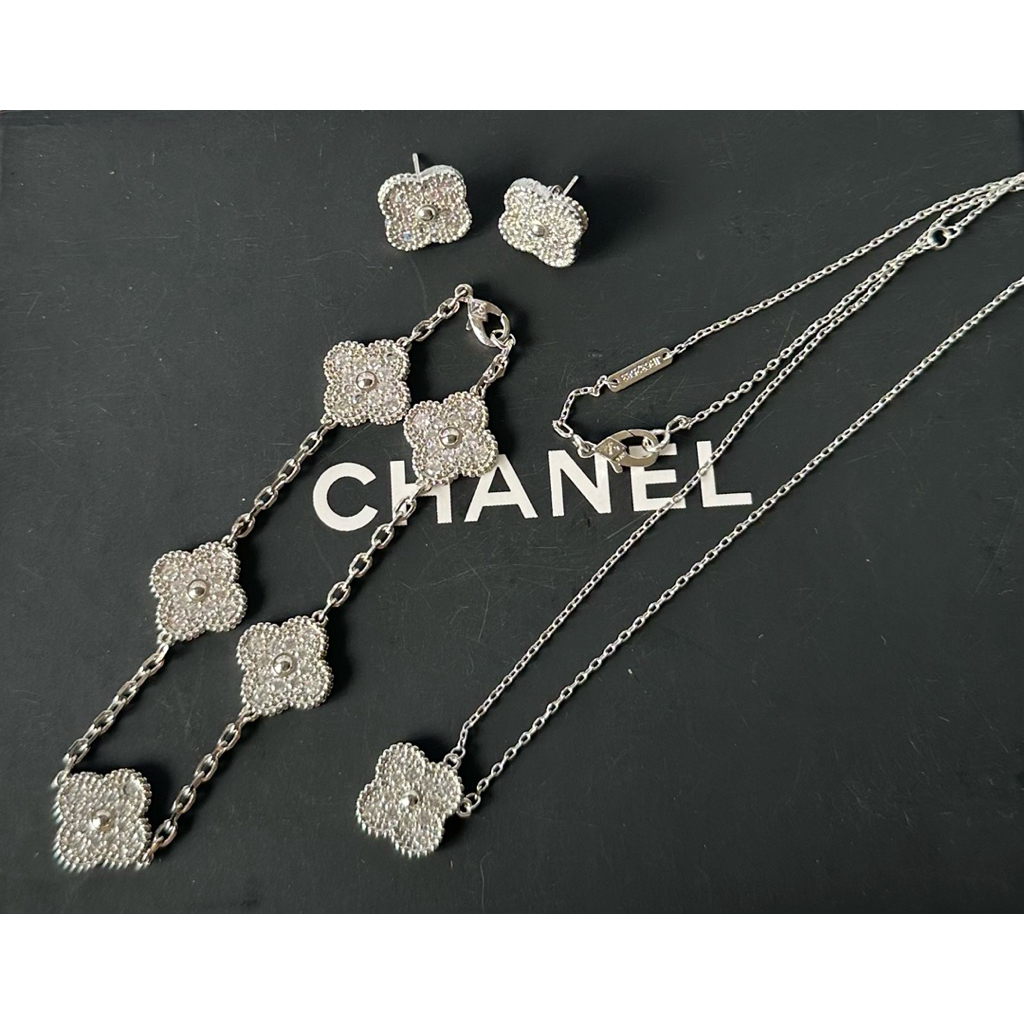 Set trang sức Van 3 món. Mạ vàng au750