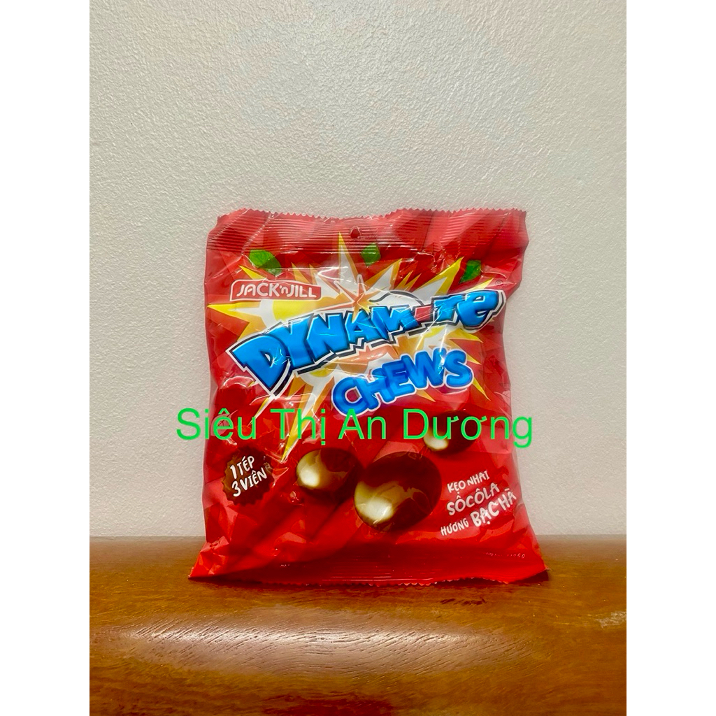 Kẹo sôcôla hương bạc hà Dynamite 3 viên 125g/gói