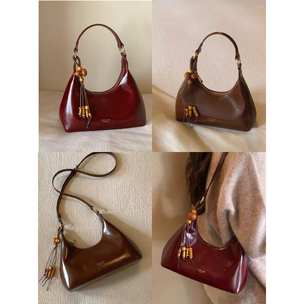 Túi CHIO Charm Hồ Lô Da Trơn BST WINERED Size 22cm HS284