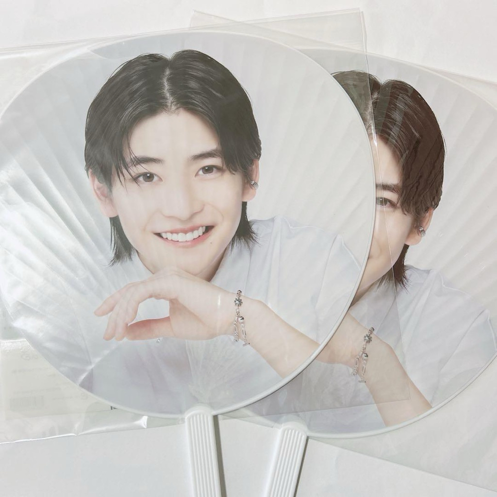 8Loom offical goods quạt cầm tay size Lớn new như hình