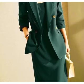 VẢI TUÝT SI MÀU XANH LÁ ĐẬM - MAY BỘ VEST, VÁY, CHÂN VÁY...