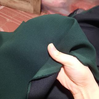 VẢI TUÝT SI MÀU XANH LÁ ĐẬM - MAY BỘ VEST, VÁY, CHÂN VÁY...
