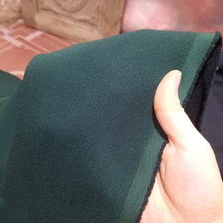 VẢI TUÝT SI MÀU XANH LÁ ĐẬM - MAY BỘ VEST, VÁY, CHÂN VÁY...