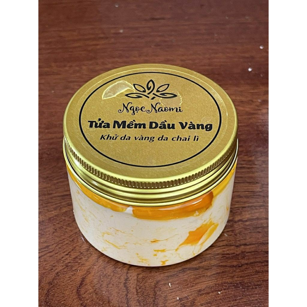 kem body Tửa mềm dầu vàng 100g Ngọc Naomi