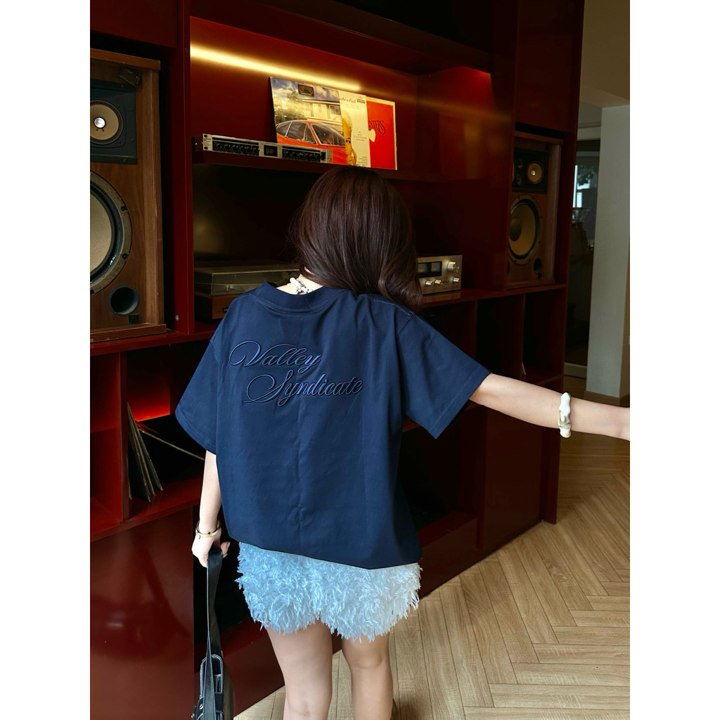 Áo Thun Boxy Cổ V-Neck Valley Nevasome Thêu Nổi Cotton 250gsm Local Brand Tay Lỡ Form Boxy Rộng Nam Nữ | BigBuy360 - bigbuy360.vn