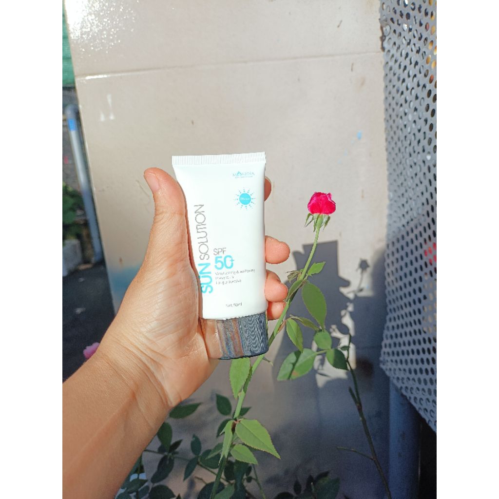 Kem Chống Nắng Nâng Tone Huyền Phi