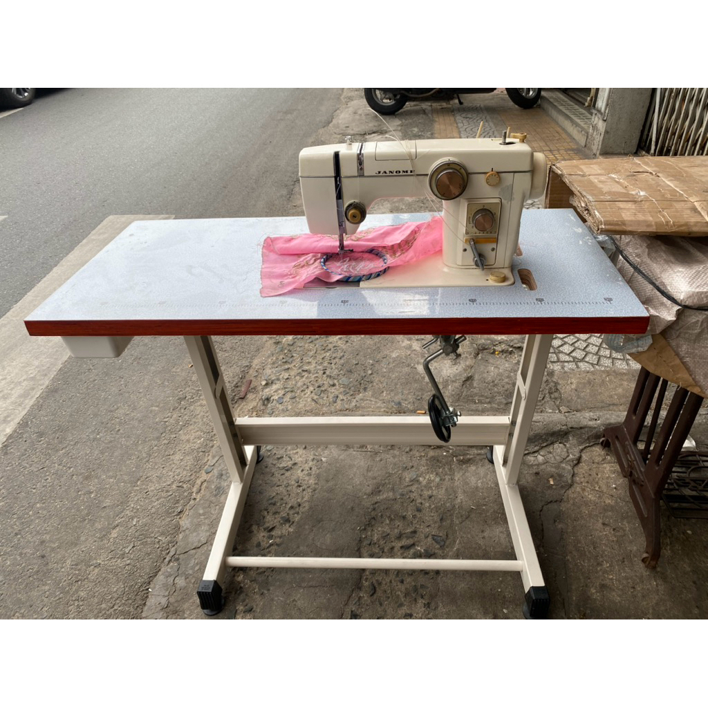 MÁY THÊU LẮC TAY JANOME CHÍNH HÃNG NỘI ĐỊA NHẬT