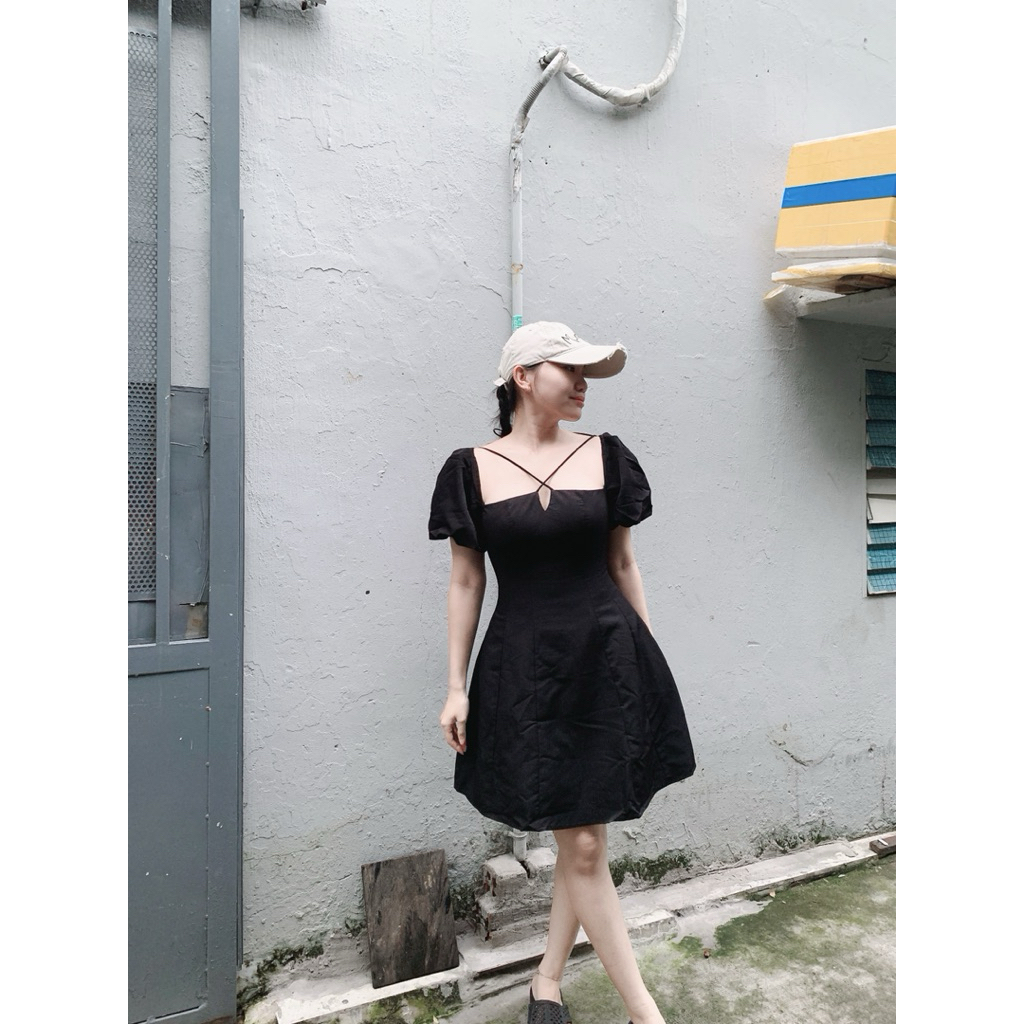 Đầm xoè tay phồng cổ yếm ( Hoả tốc hcm )