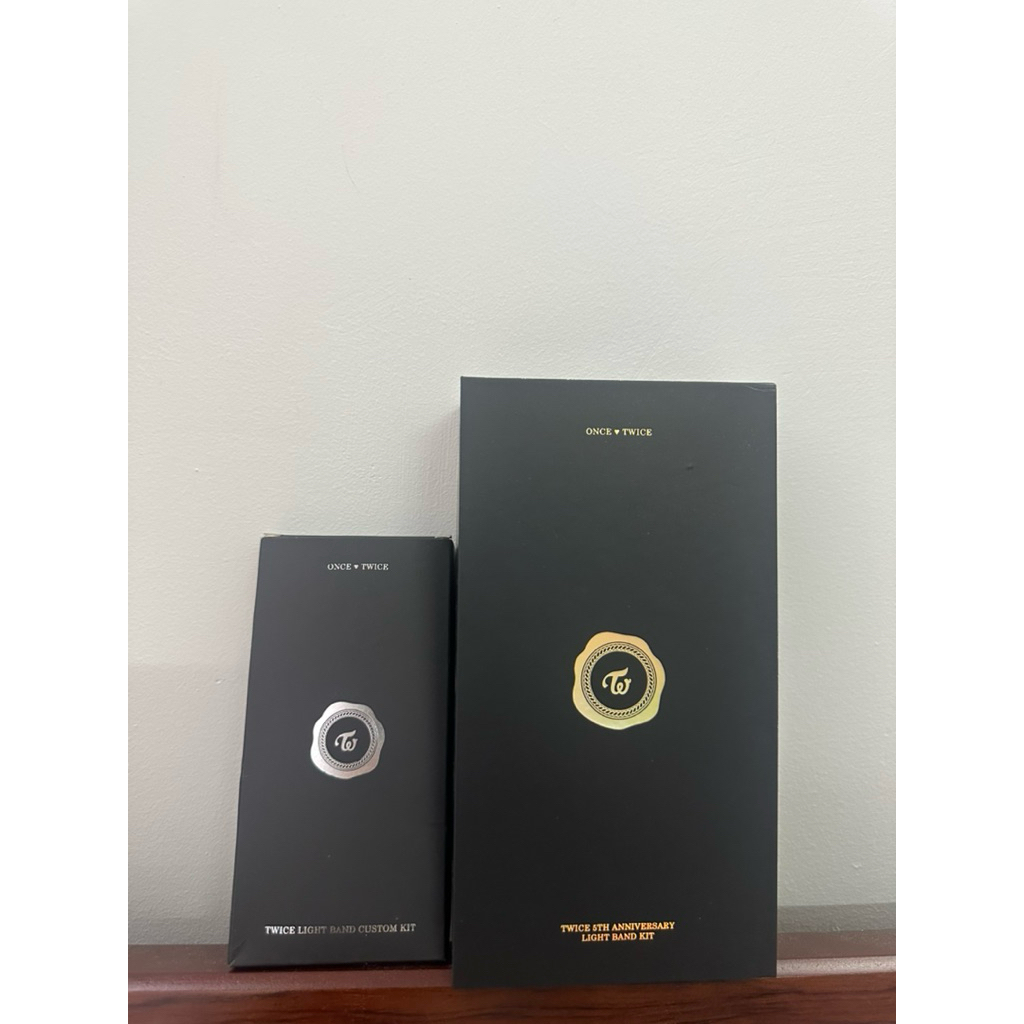 [ Official ] TWICE LIGHTBAND 5th anniversary ( Combo + Tzuyu )