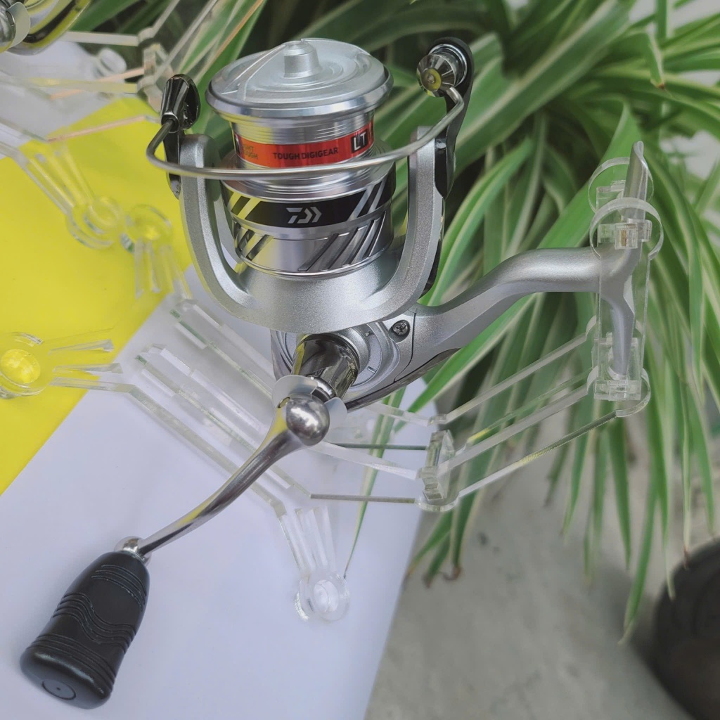 Máy  Crossfire Lt 2500/3000 thương hiệu Daiwa