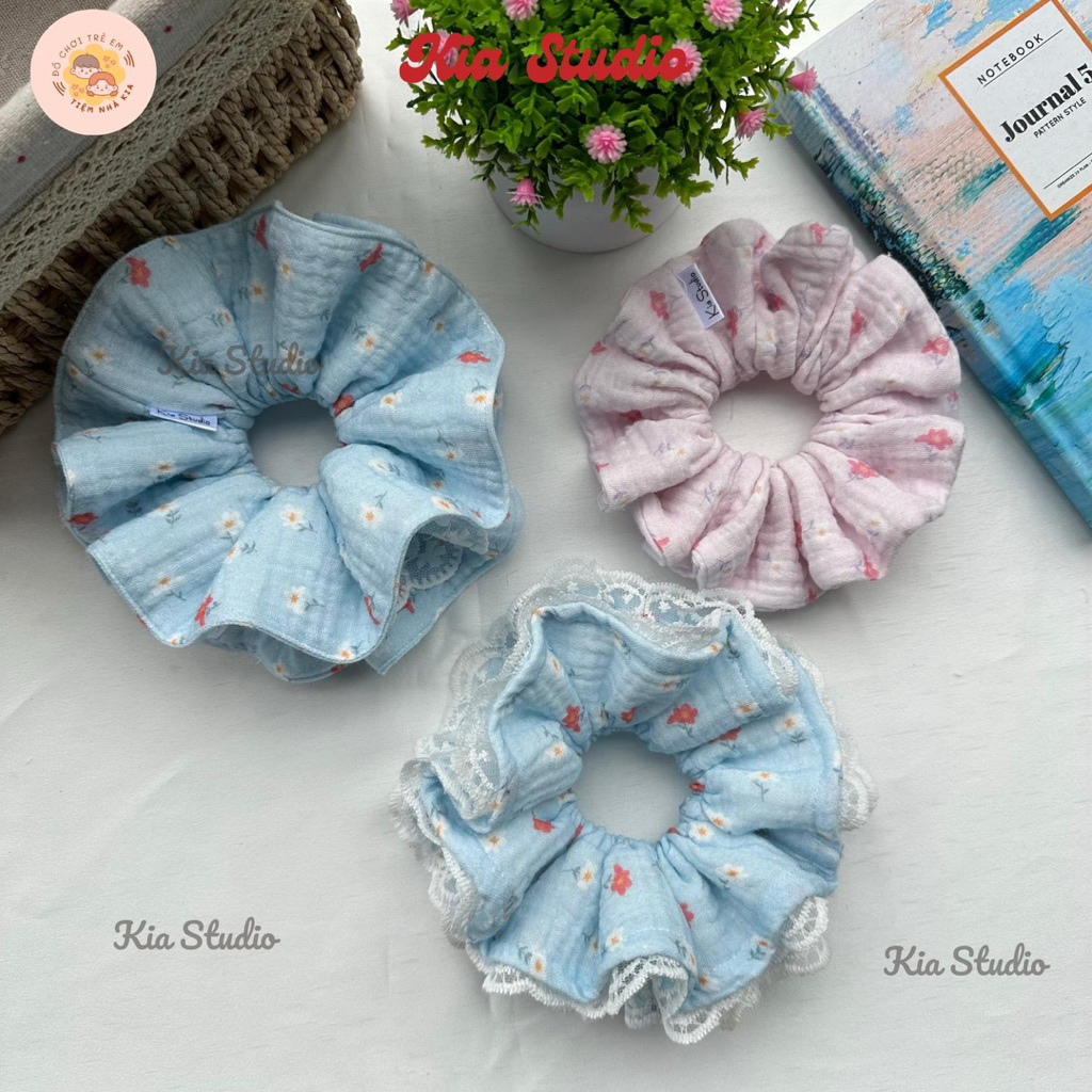 Scrunchies Họa Tiết Hoa Cúc Chất Liệu Xô Muslin Xinh Xắn To Phồng Hàng Loại 1 – Kia Studio