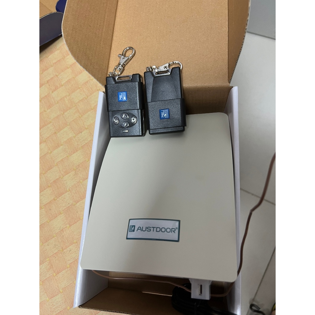 Bộ Hộp Điều Khiển Cửa Cuốn Austdoor AA803 Chính Hãng - Độ Bền và Bảo Mật Cao