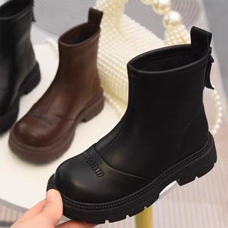   Form nhỏ  Boot da bé gái cổ lửng đế gân bò chống trượt – Giày bé gái phong cách Hàn Quốc mùa đông 