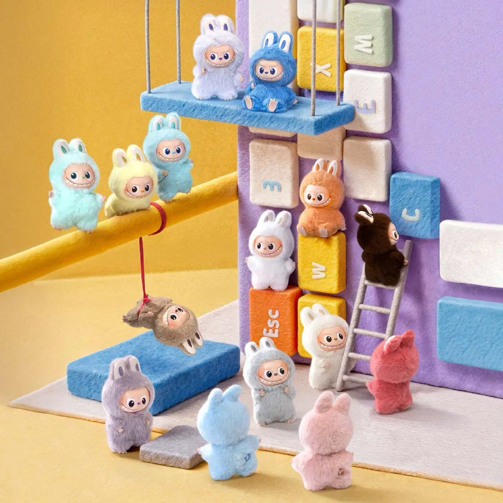 Popmart Labubu Pin For Love (Ảnh cuối shop tự chụp)