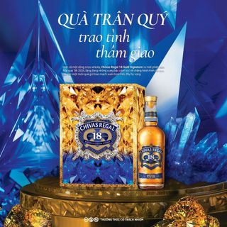 Bộ Sản Phẩm Quà Tặng Whisky Chivas Regal 18YO Nồng Độ Alc 40% 700ml Kèm Hộp và Túi Giấy