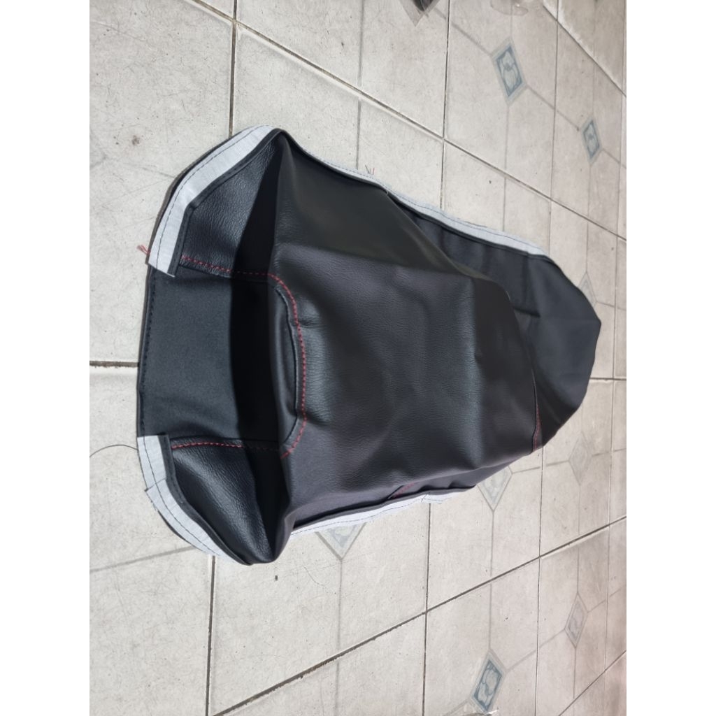 Áo yên xe sh ý 2010 - 2011, sh ý đời sau