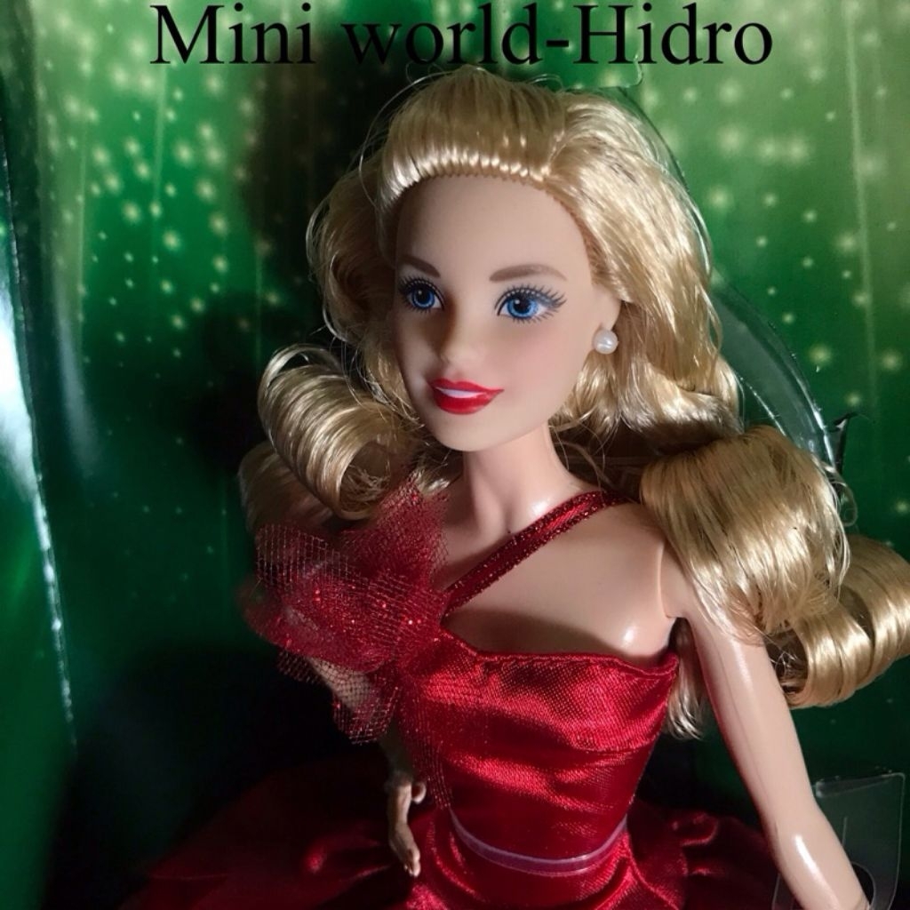 S98 Búp bê Barbie Signature 2022 Holiday Doll, Blonde Wavy Hair Wearing Red Poinsettia body model mu