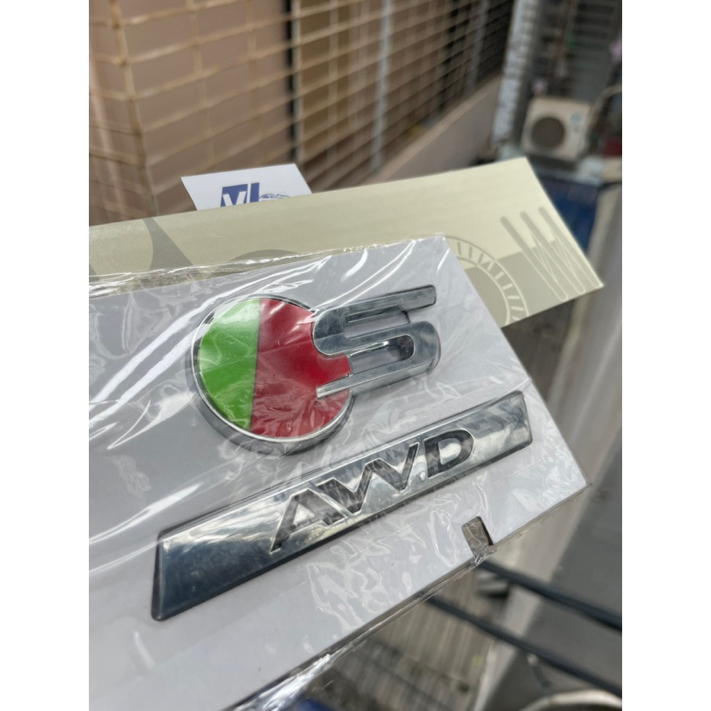 Tem S awd bmw -  Chữ S awd bmw