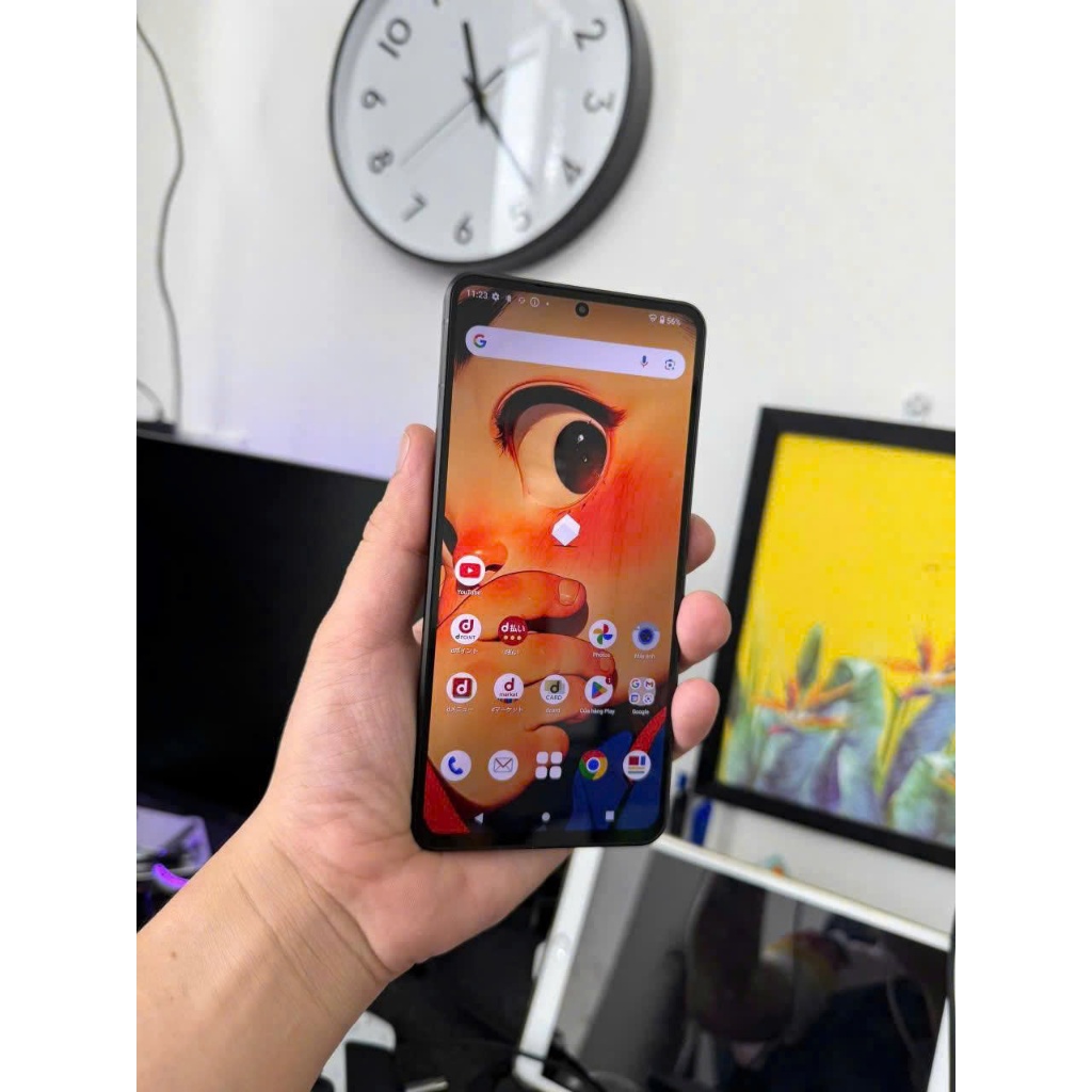 Điện Thoại Sharp R7 Ram 12G/256G snap 8Gen1 Pin 5000. Màn hình oled 2000 nits.chơi game xem phim cài