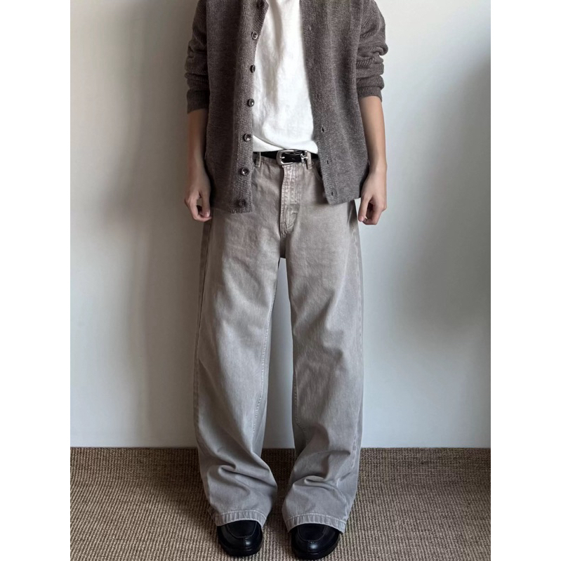 STONE GRAY WIDE STRAIGHT JEANS WHOSE - Quần jeans ống đứng wide fit Whose Studio 2037