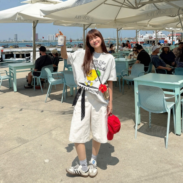 [SPRING SS25] COLLECT TSHIRT - Áo thun nỉ 2 da in hình Whose Studio | BigBuy360 - bigbuy360.vn