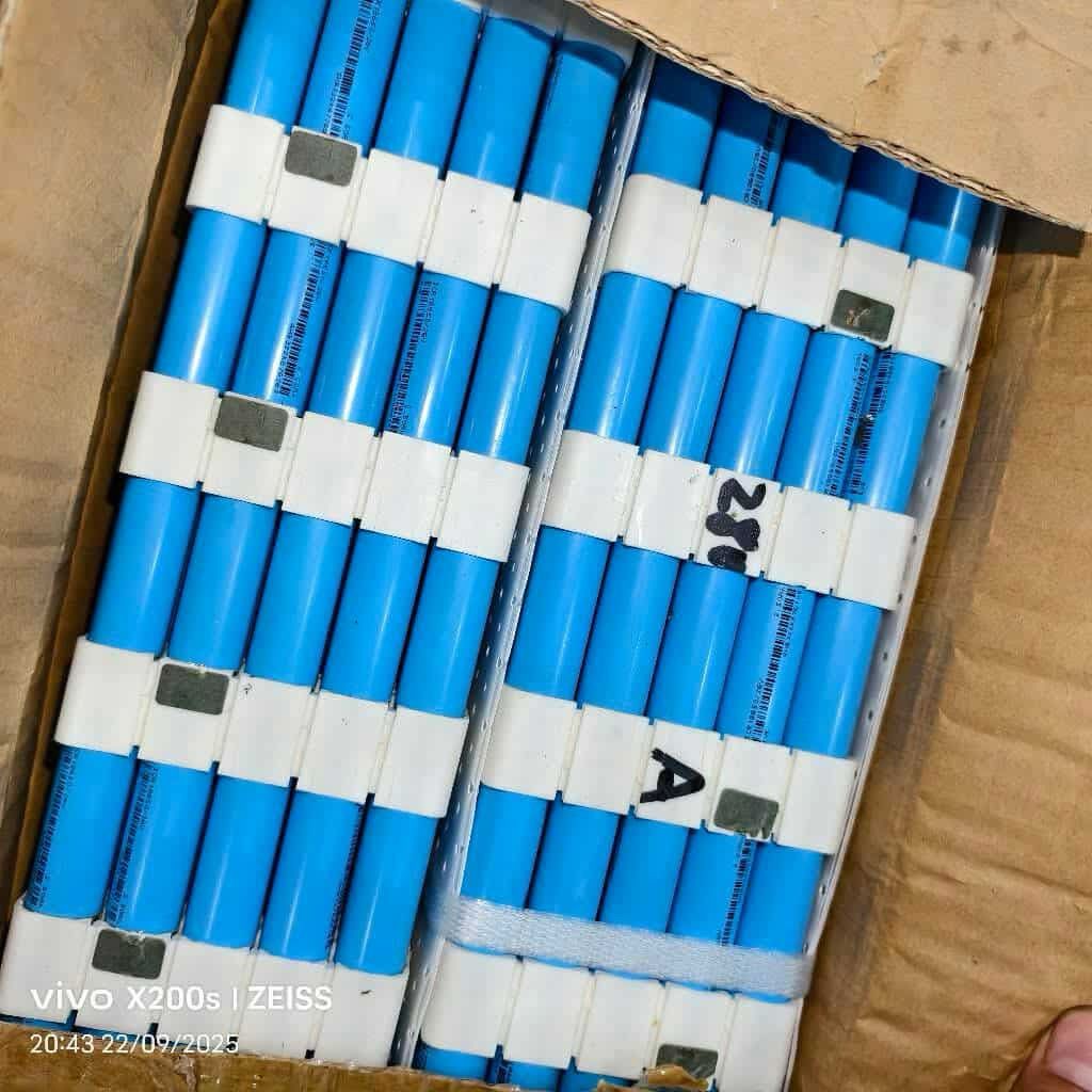 PIN EVE 26V 18650 DUNG LƯỢNG CHUẨN 2300- 2400 HÀNG THÁO KHỐI CHÍNH HÃNG NHƯ MỚI