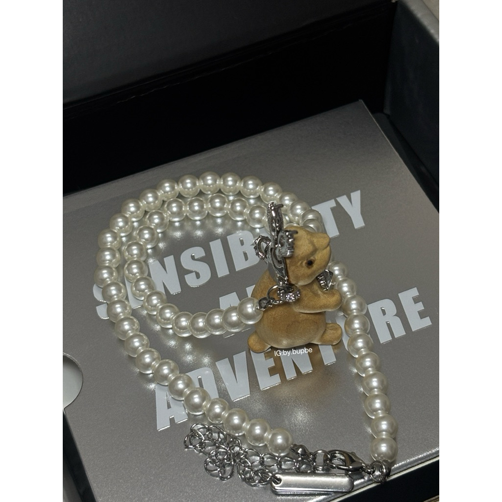 Vòng cổ “Bunny Pearl Necklace” (ảnh chụp từ shop)