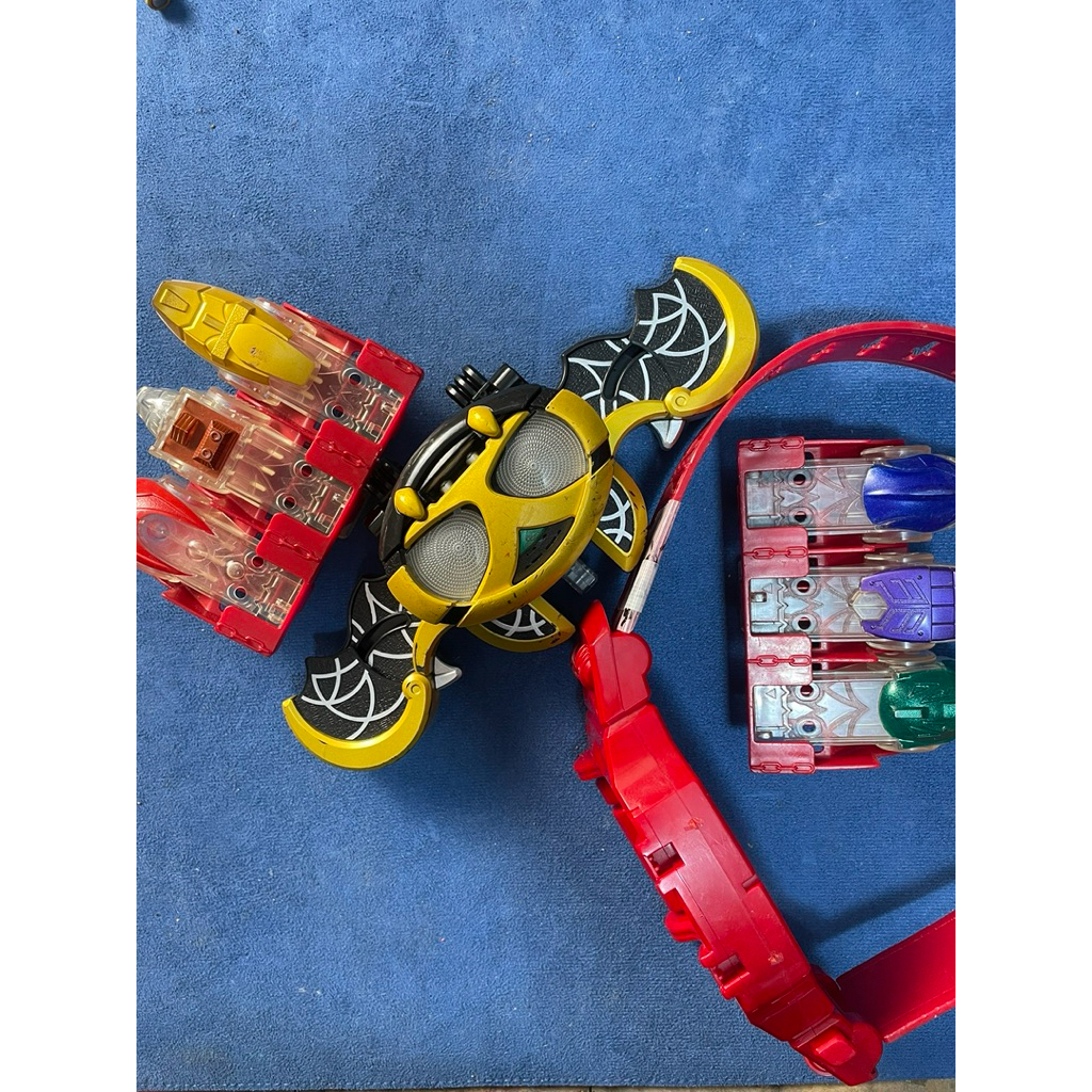 DX Kivat Belt (thắt lưng biến hình của nhân vật Kamen Rider Kiva)