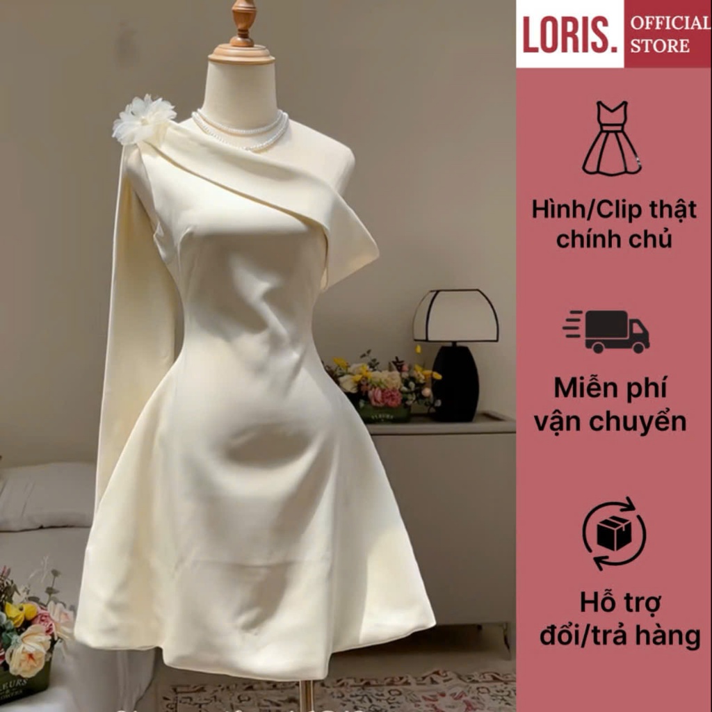 LORIS -  Suzy Dress , Đầm ngắn chéo vai kèm hoa