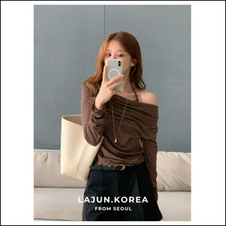   LAJUN KOREA  Áo Holder 2 Lớp Cổ Yếm Trễ Vai Tay Dài Chất Mỏng Nhẹ Co Giãn Thoải Mái Tôn Dáng Hàn Quốc 