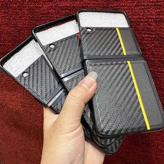 [ Ảnh thật ] Ốp lưng Samsung Zflip 4 / Z Flip 4 sọc màu vân carbon thời trang sang trọng mỏng gọn ôm máy