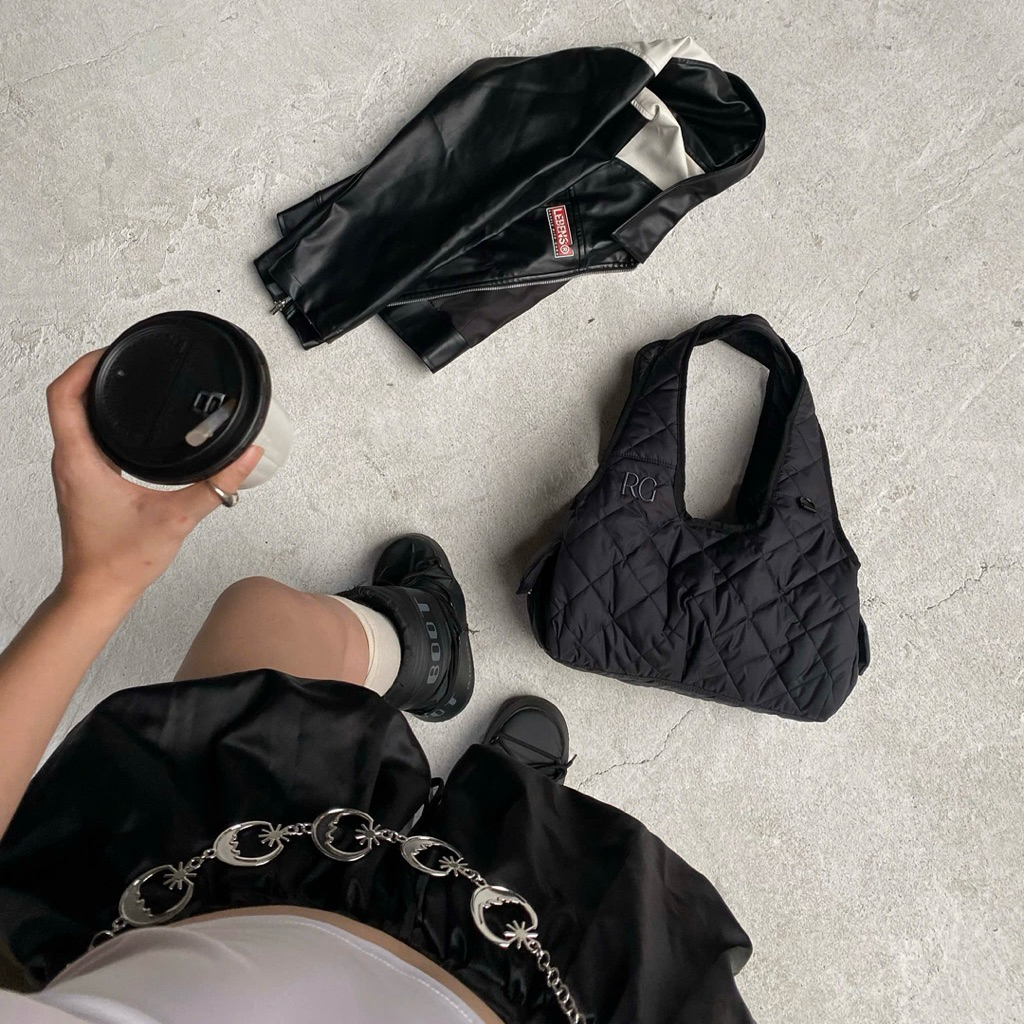 Túi Tote Phao Chần Bông REGODS Form To Nhiều Ngăn – Đựng iPad, Đi Học Đi Làm Tote Ribbon Regods [ TẶNG DÂY REN ] | BigBuy360 - bigbuy360.vn