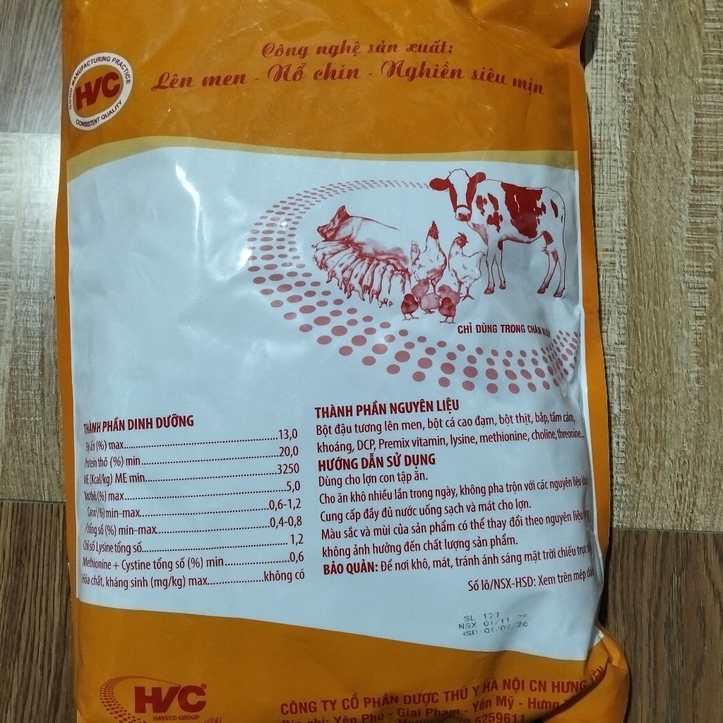 cám sữa cho heo con 2kg heo tách mẹ, heo tập ăn