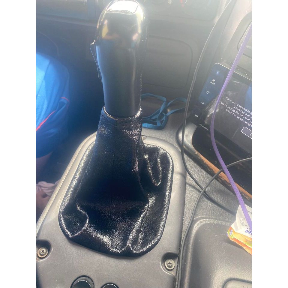 Bao da cần số xe ben HD270 da bò thật - Chụp bụi cần số Hyundai HD270