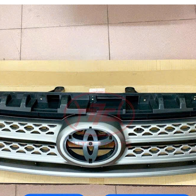 Mặt ga lăng, calang xe Toyota Fortuner 2010 2011 hàng đẹp sáng bóng, chuẩn Form