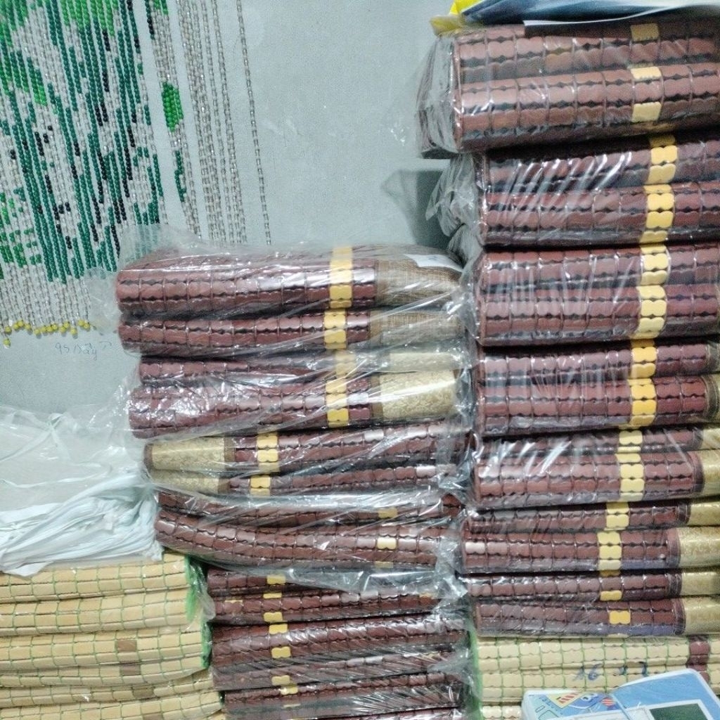 chiếu tre đen viền 1m8x2m