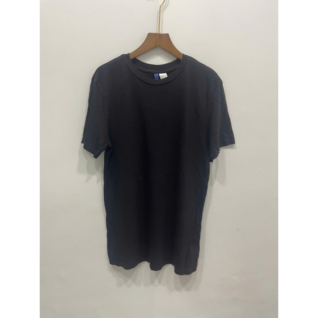 Áo thun tay ngắn Divided hm, Ngực áo rộng 90, dài 70- 2hand hàng tuyển chọn